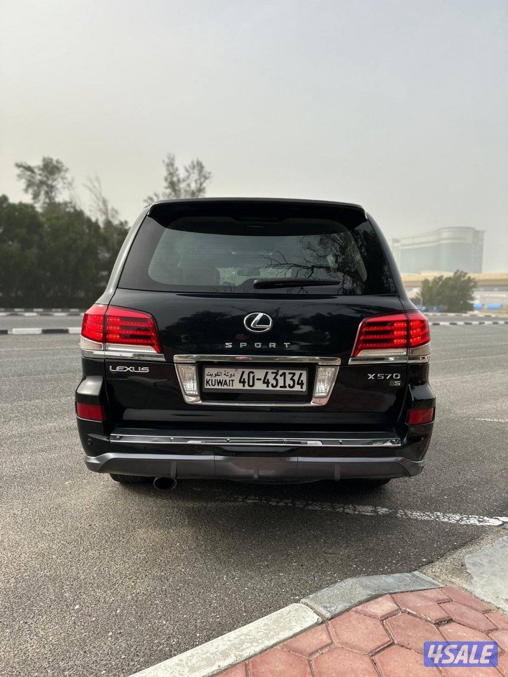 للبيع LX موديل 20111