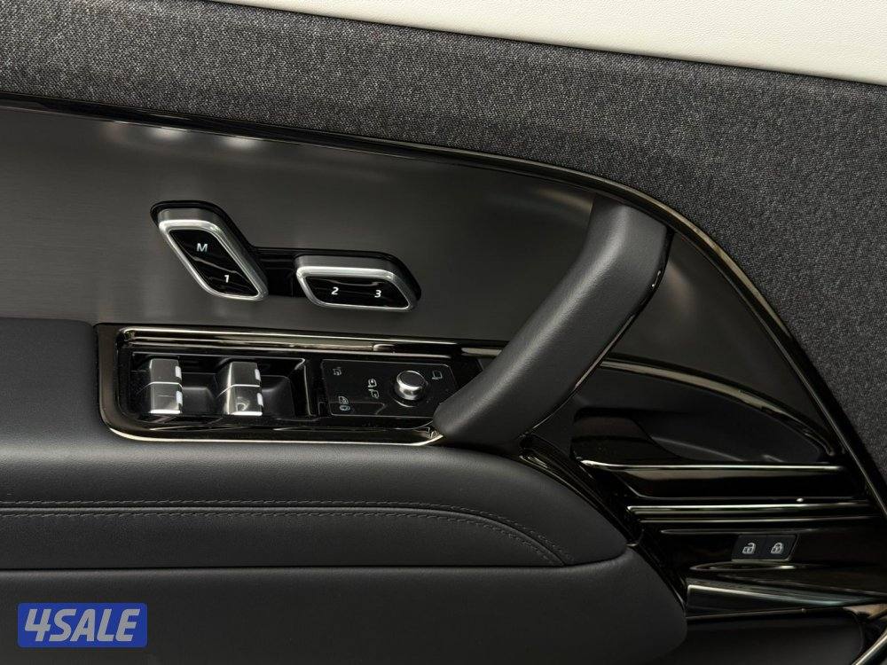 رنج روفرSPORT SE V6 DYNAMIC موديل2025 عداد24الف واد الغانم تحت الكفاله12