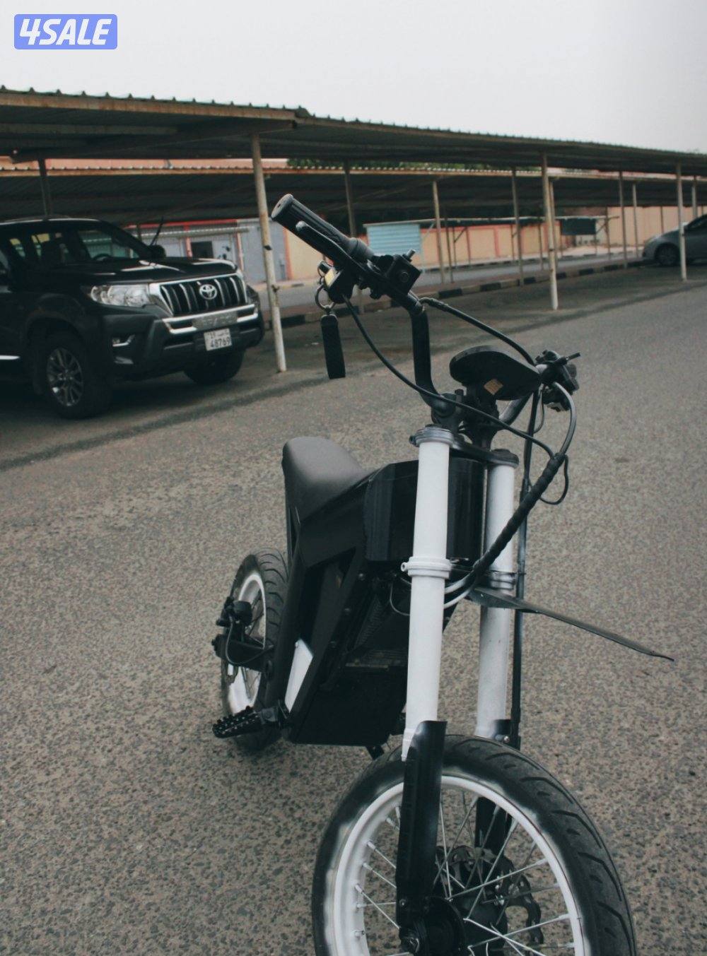 سيكل كوقو مصبوغ اسود وابيض الحاله ممتازه4