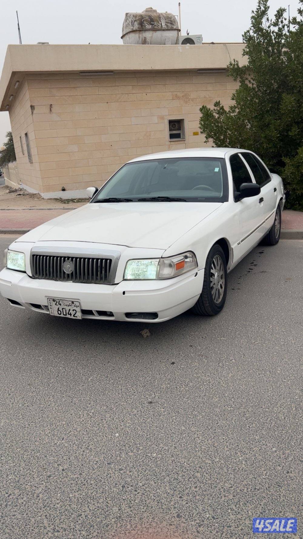 قراند ماركيز 2006 على المنظور عداد380000 السعر نهايته صامل حياك0