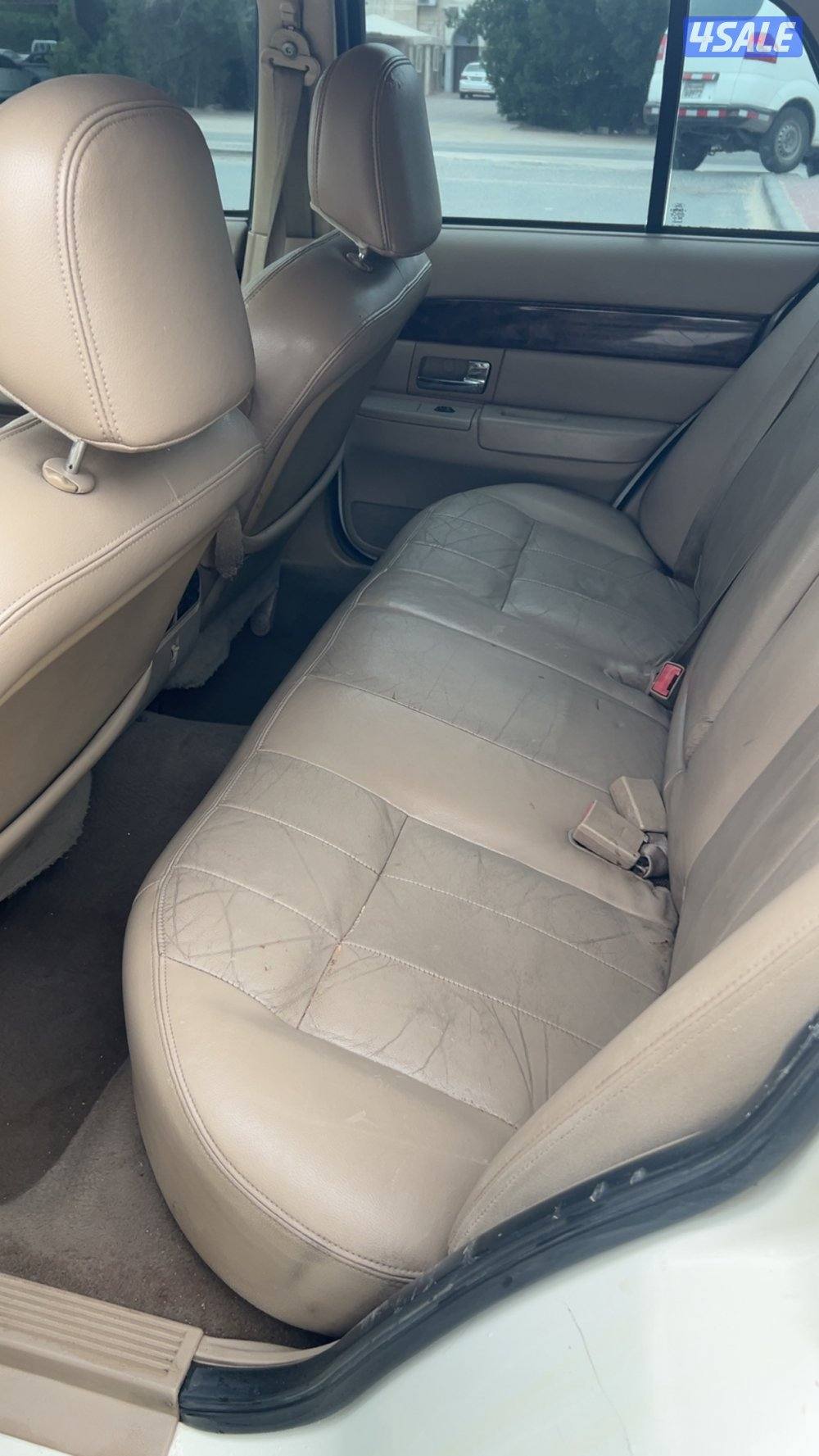 قراند ماركيز 2006 على المنظور عداد380000 السعر نهايته صامل حياك1