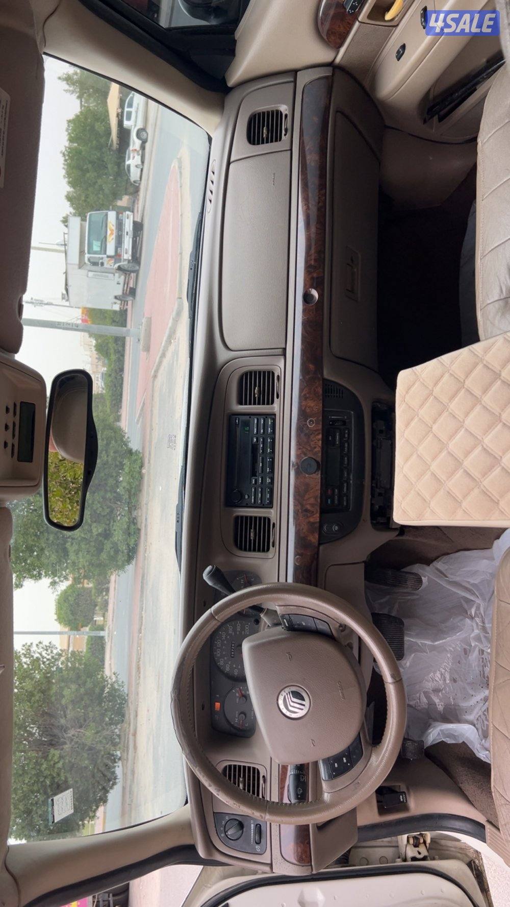 قراند ماركيز 2006 على المنظور عداد380000 السعر نهايته صامل حياك2