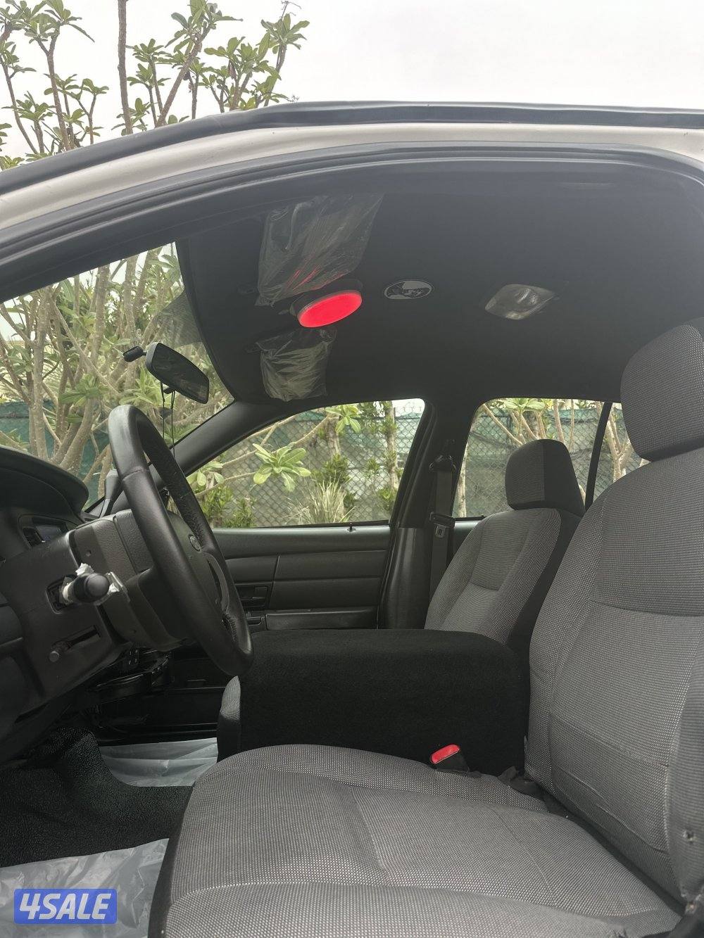 فورد دورية كنديه 20096