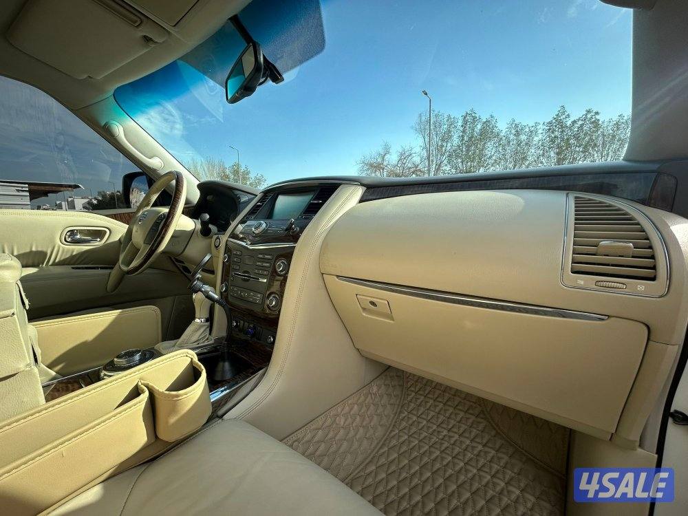 نيسان
باترول بلاتينيوم
LE40015