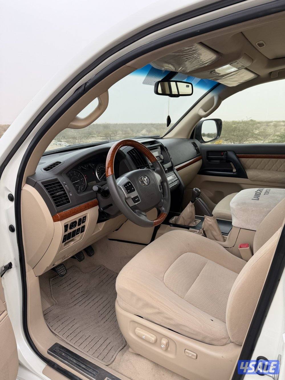 لاندكروزر 20148