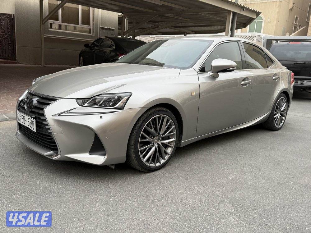 لكزس is300 موديل ٢٠٢٠ شرط الفحص1