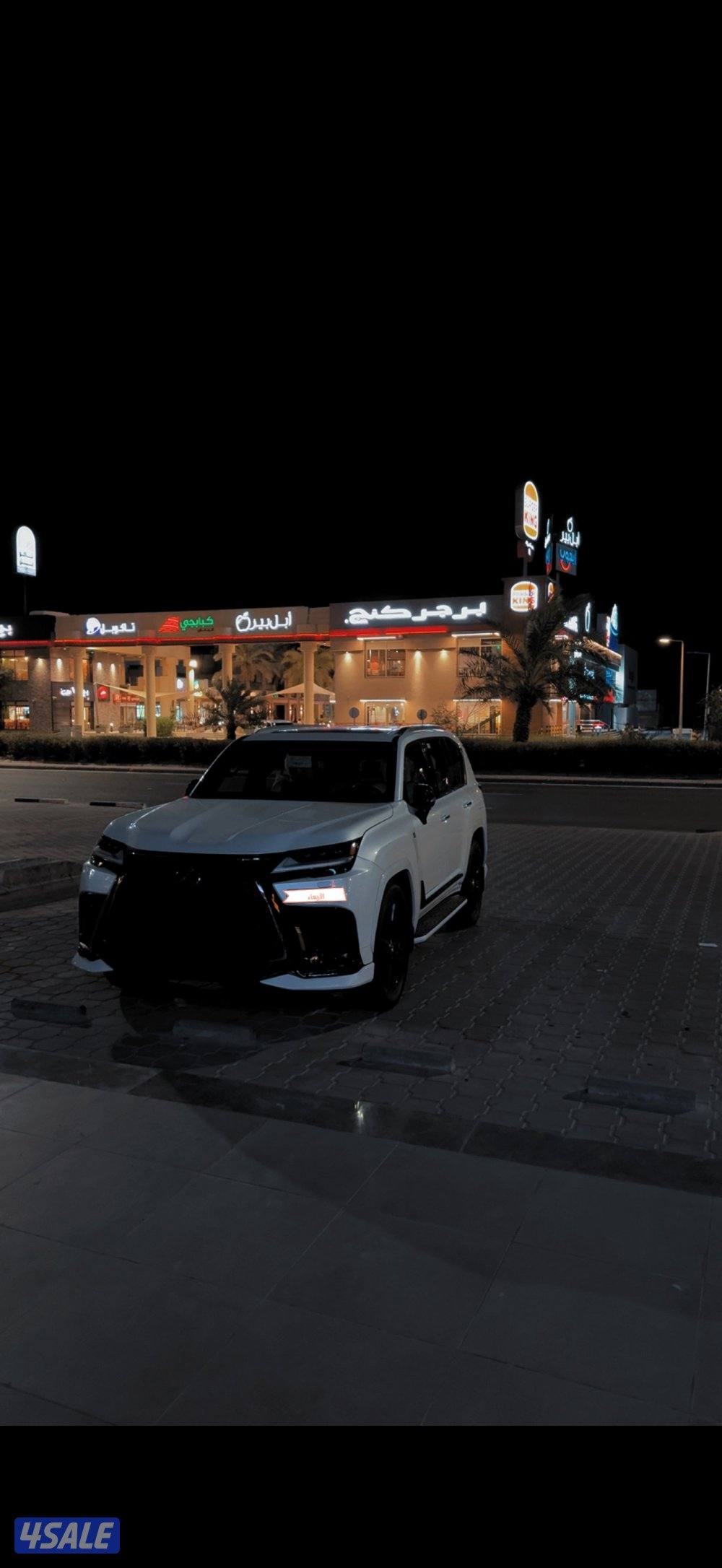 للبيع  جيب لكزس3