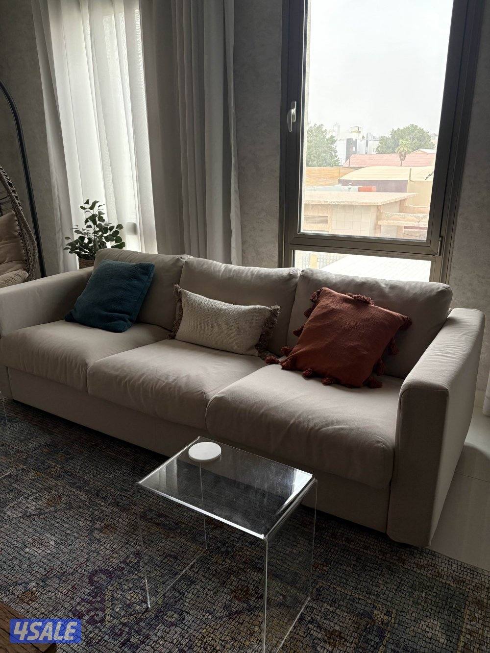 اثاث شبه جديد للبيع0