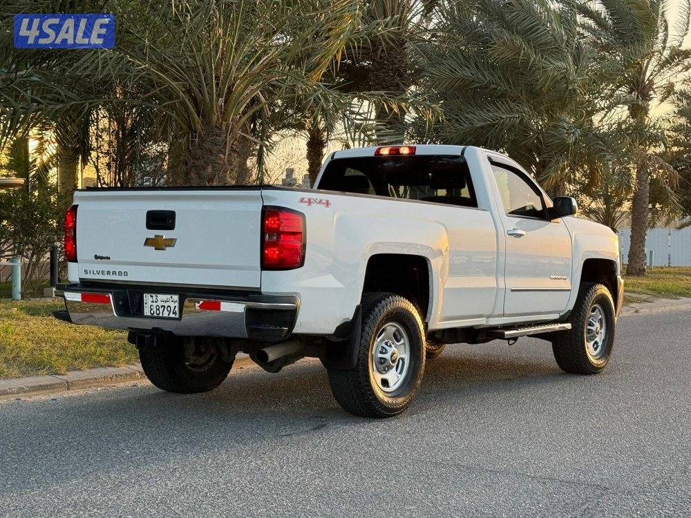 سلفرادو  HD 20153