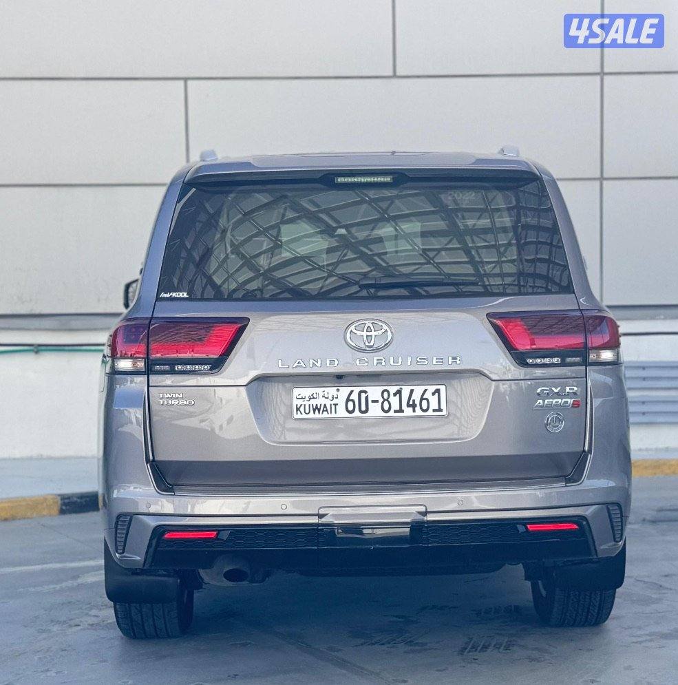 للبيع لاند كروز ايرو s توين تربو موديل 2022 عداد 57 الف كم الساير1