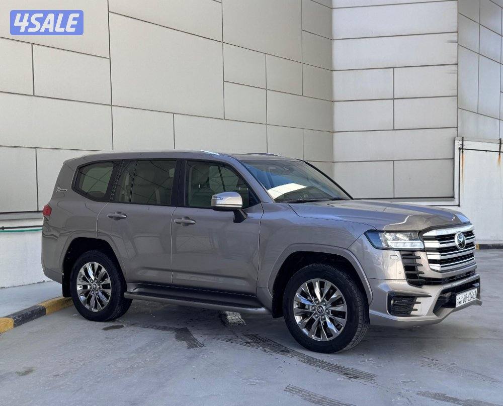 للبيع لاند كروز ايرو s توين تربو موديل 2022 عداد 57 الف كم الساير4