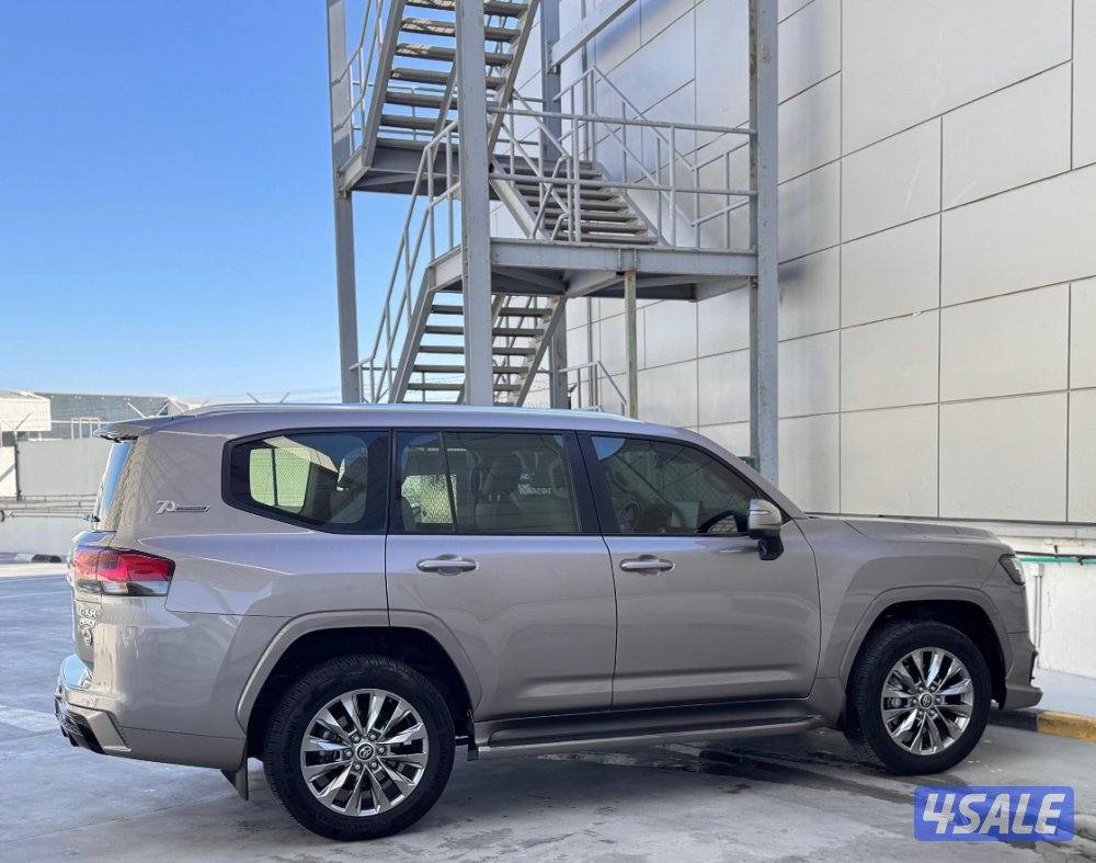 للبيع لاند كروز ايرو s توين تربو موديل 2022 عداد 57 الف كم الساير5