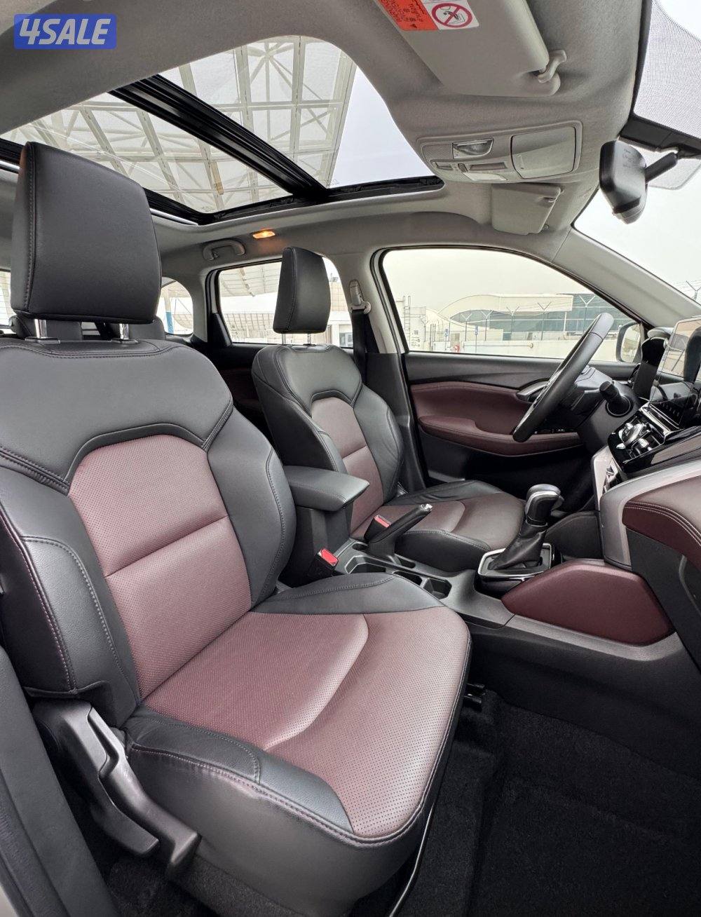 للبيع تويوتا أوربان موديل ٢٠٢٥ الساير عداد 11 الف كم صبغ الوكالة9