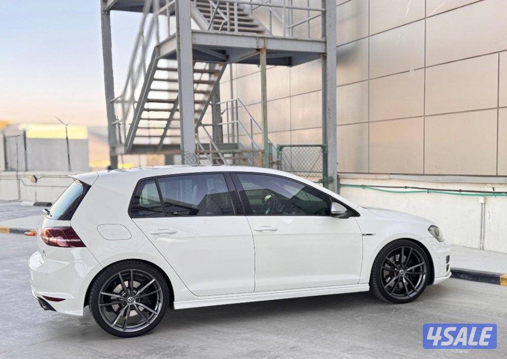 للبيع جولف R موديل 2016 بهبهاني عداد 139 الف ج0