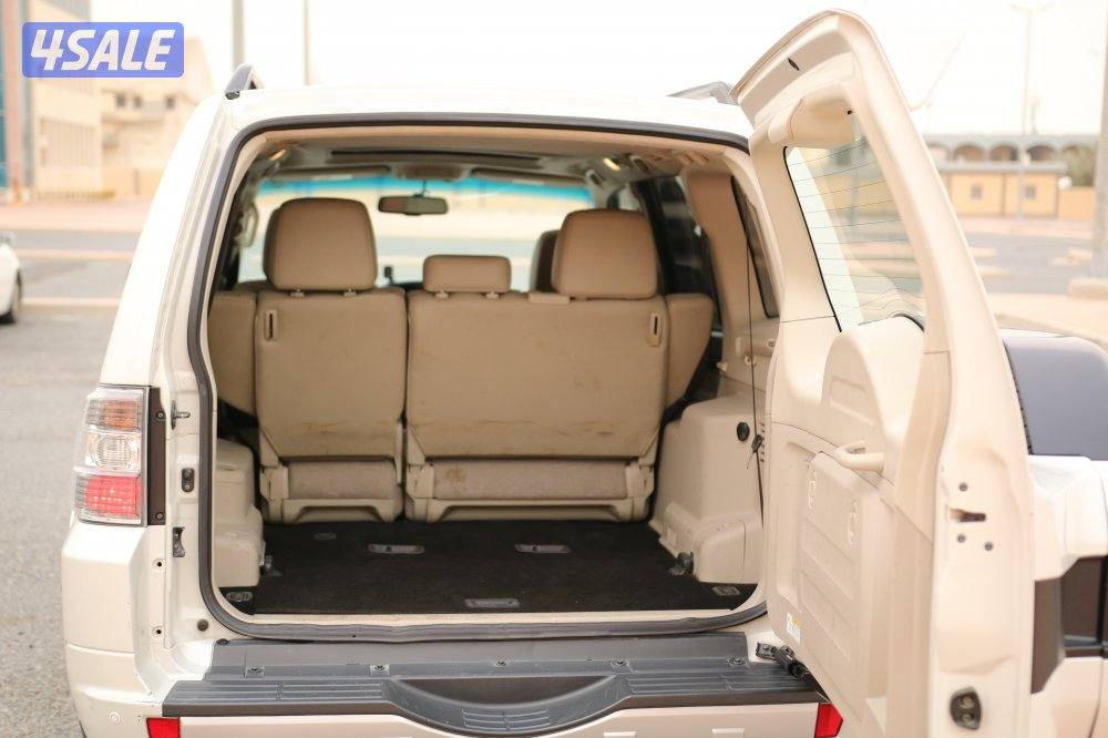 للبيع جيب باجيرو 2018 الماكينه الكبيرة6