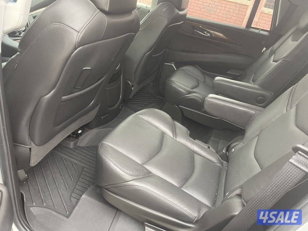 للبيع كاديلاك اسكاليد 20206