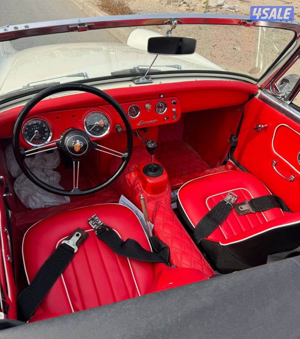 للبيع  AUSTIN HEALY SPERT موديل 1966 عداد 85 الف مايل3