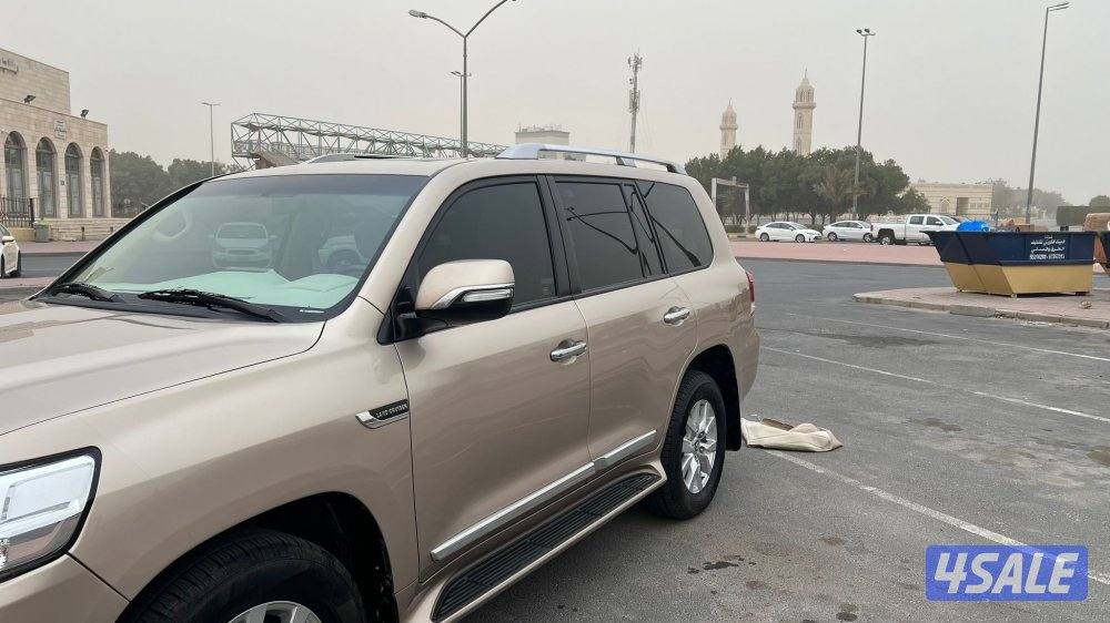 للبيع لاندكروزر 20198