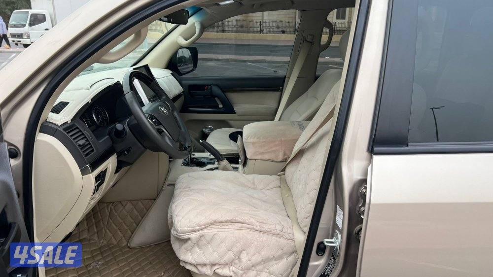 للبيع لاندكروزر 201911