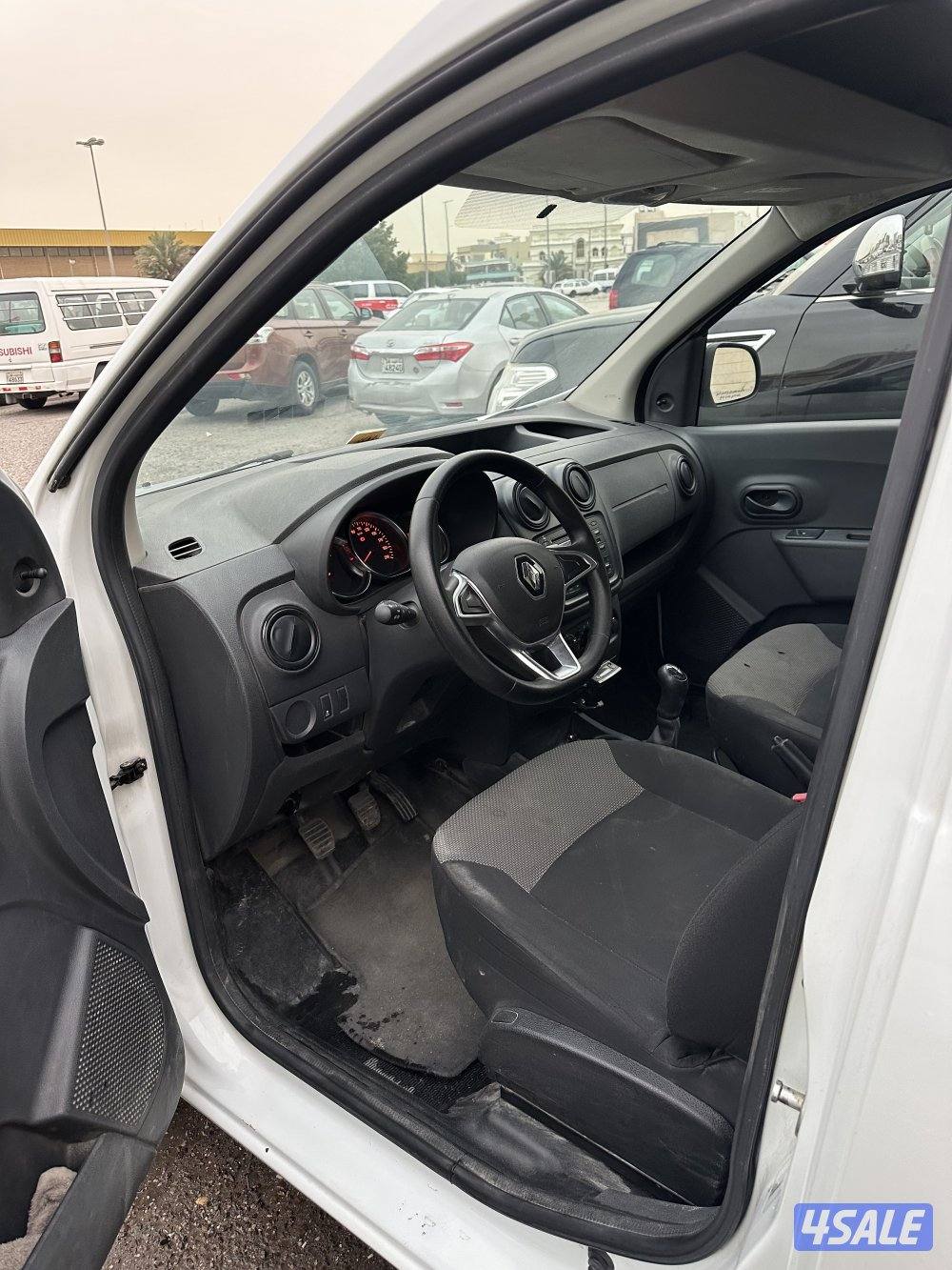 رينو دوكر للبيع بحاله جيده جدا (9878/0326)3