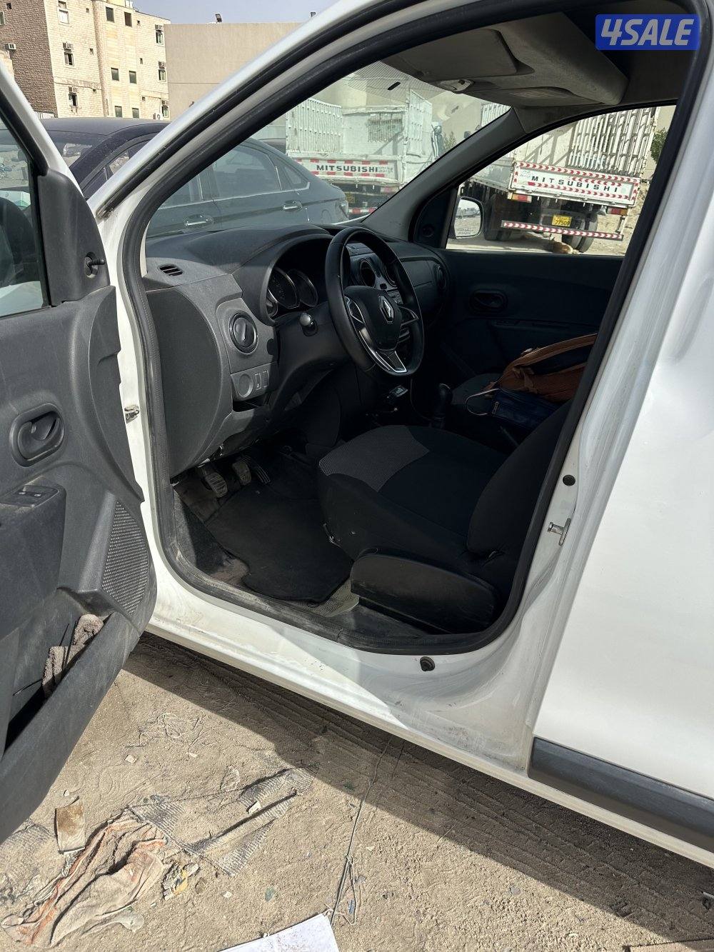 رينو دوكر للبيع بحاله جيده جدا (9878/0326)7