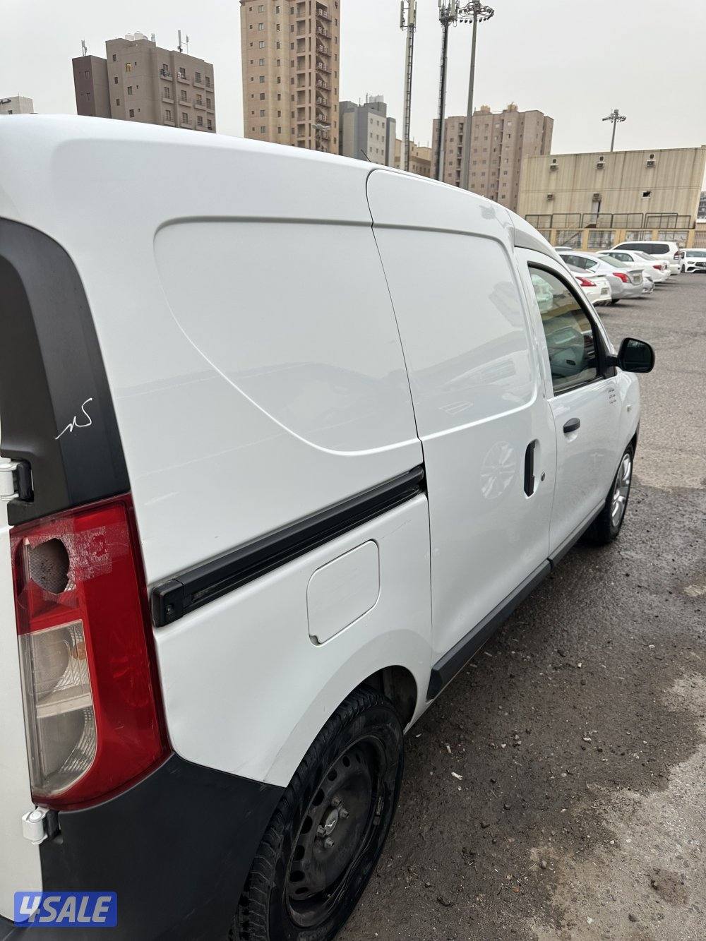 رينو دوكر للبيع بحاله جيده جدا (9878/0326)9