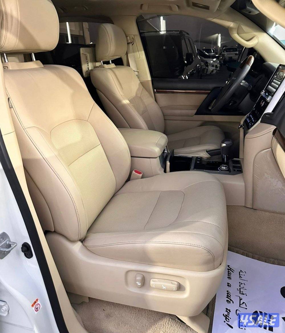 تويوتا لاندكروزر 2016 GXR وكاله البحرين اقرا الاعلان من فضلك3