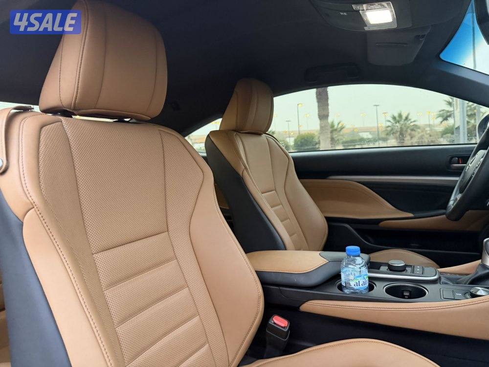 لكزس RC350 موديل 2015 عداد قليل 126 الف Km الساير صبغ الوكاله9