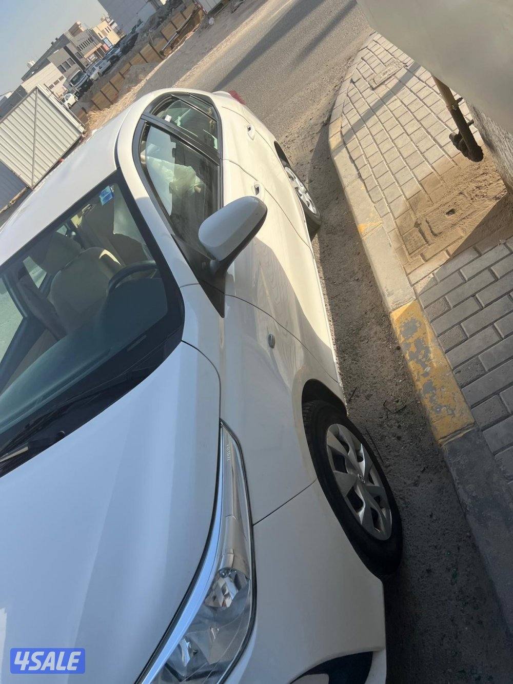 للبيع يارس م 2022 عداد 85 الف بحاله ممتازه1