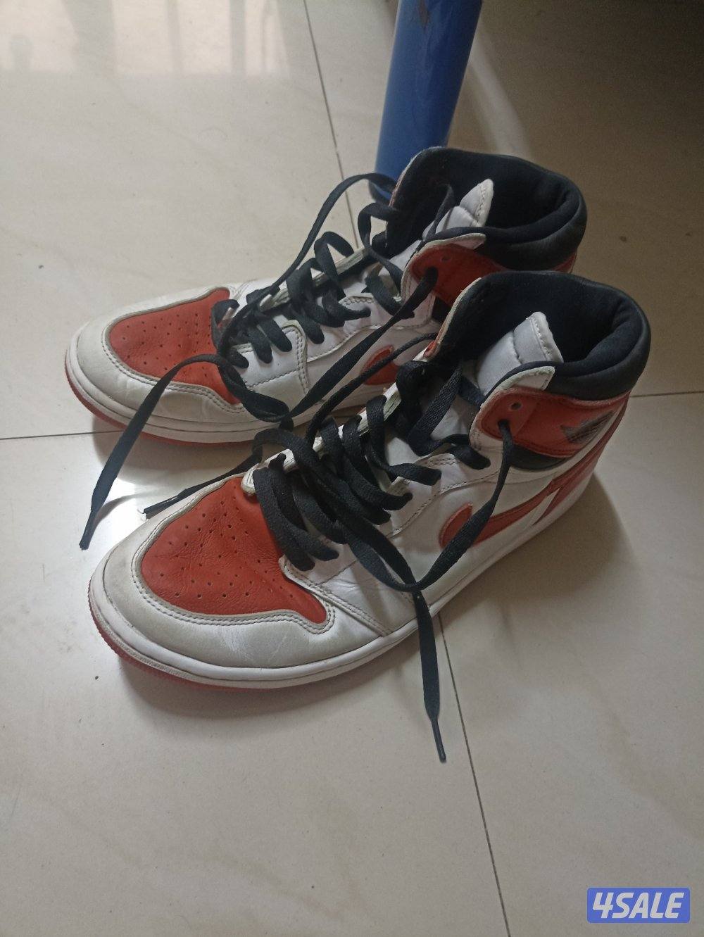 original Nike shoes only slightly used0