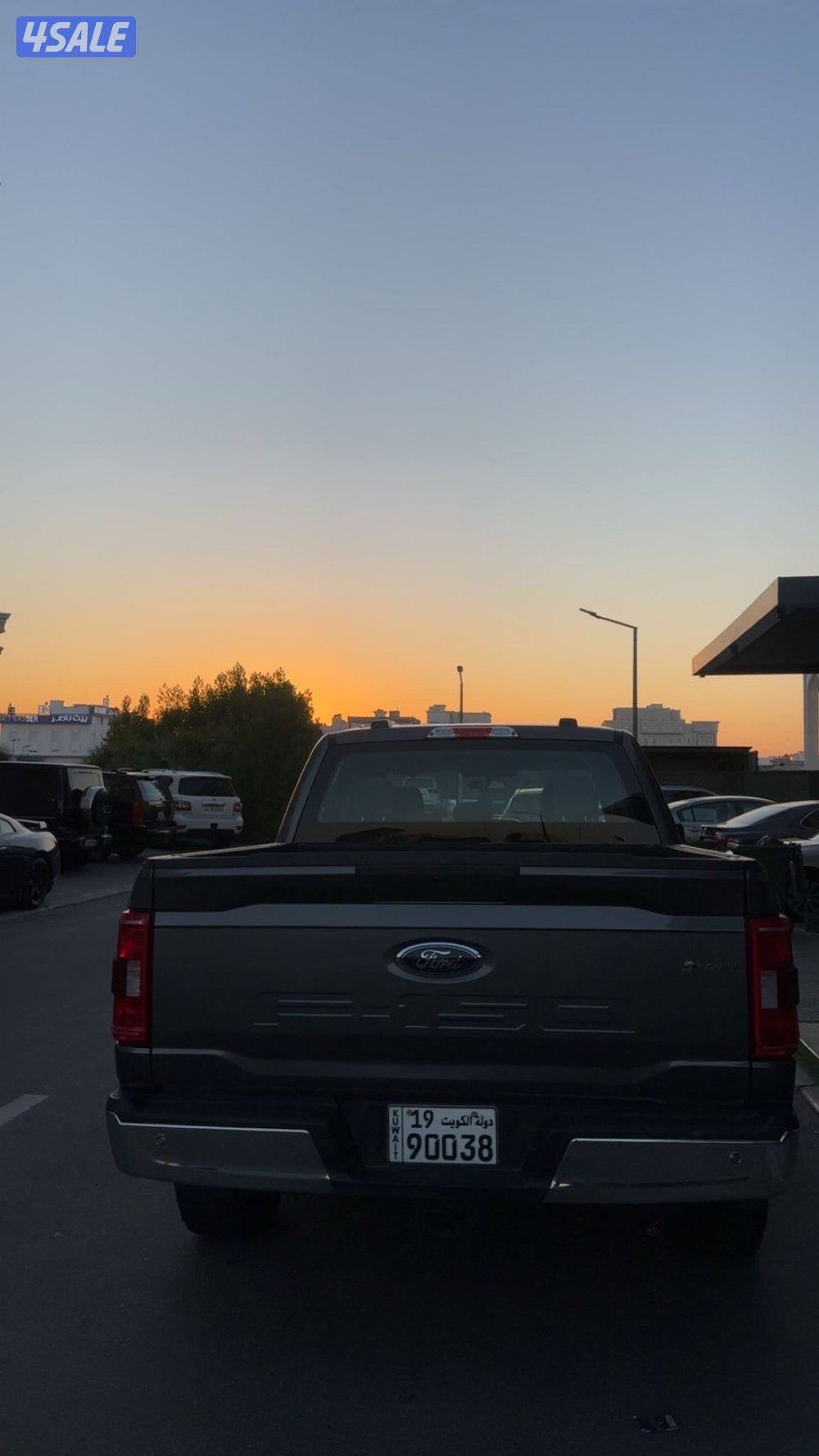 xlt دبل 8 سلندر المالك الاول مرفق الفحص2