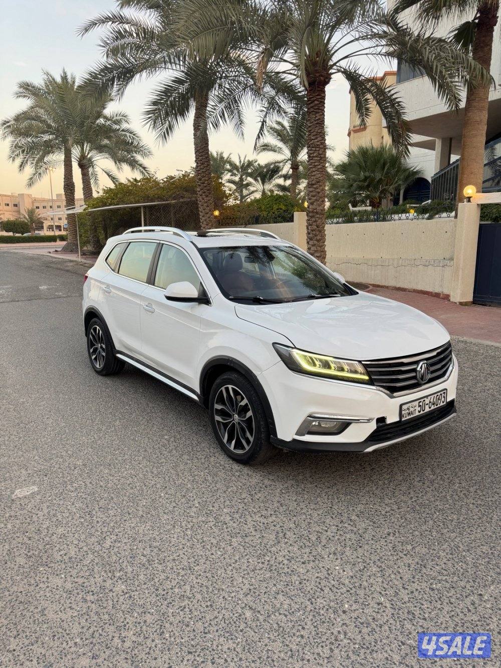 ‏مديل 2019 فتحة جلد تأن MG-RX50