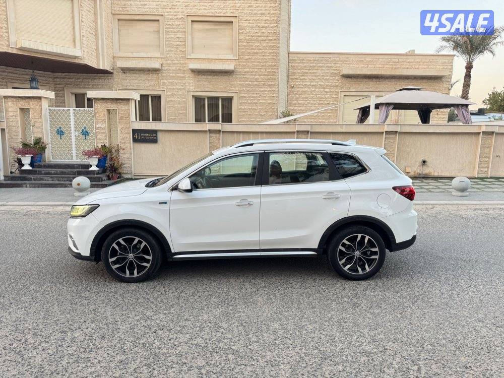 ‏مديل 2019 فتحة جلد تأن MG-RX54