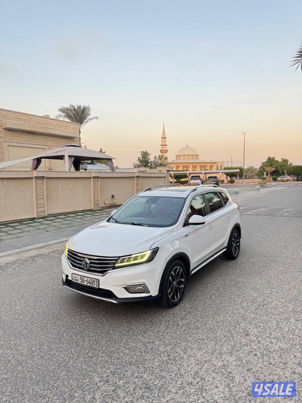 ‏مديل 2019 فتحة جلد تأن MG-RX515