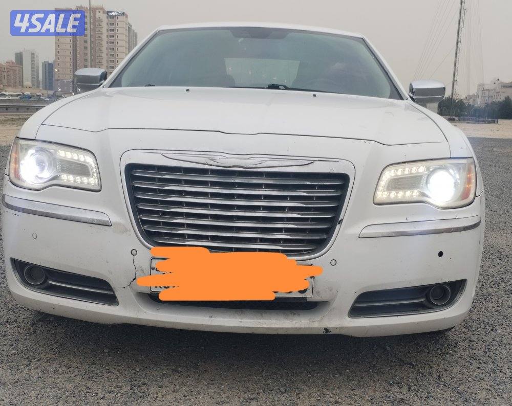 كرايسلر 300 ٢٠١٣ شرط الفحص السياره نظيفه قير مكينه شاصي0