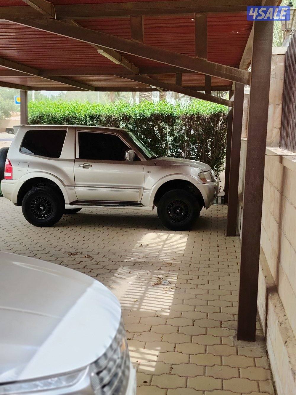 2005 3 doors 240000km/h0