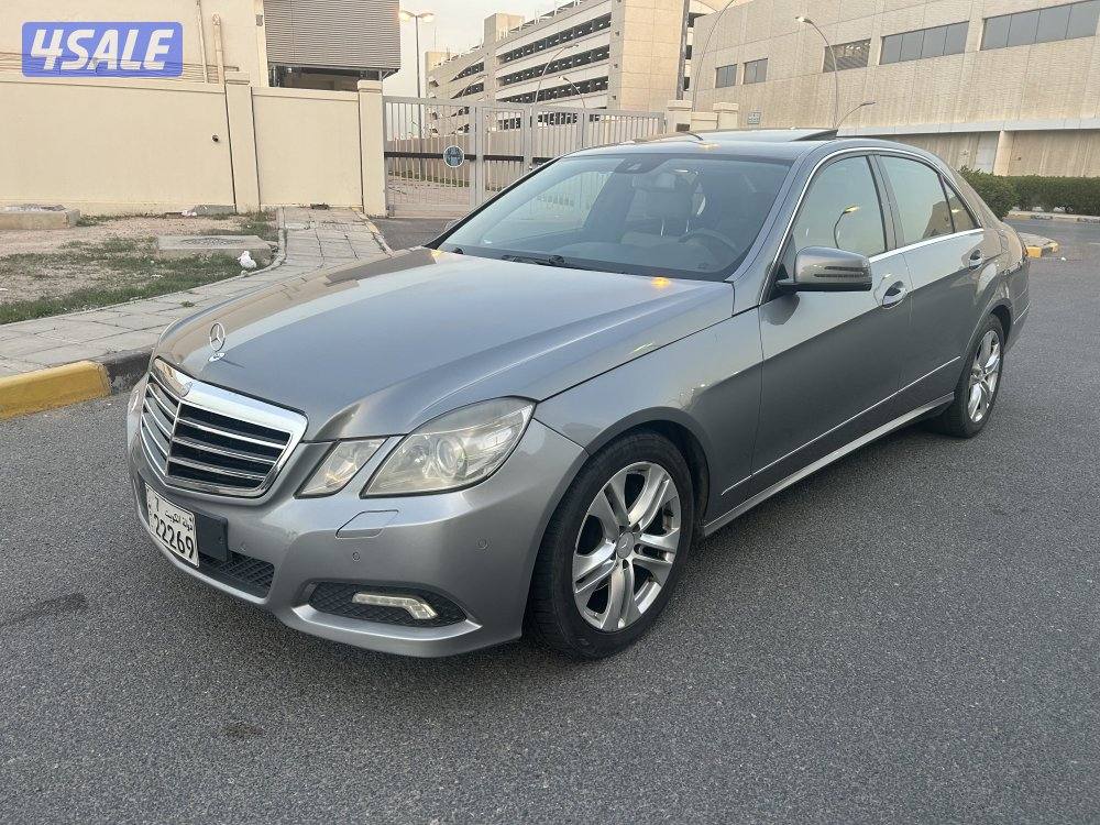 للبيع مودبل 2010حجم E300 صبغ وكاله ماعدا قطعه0