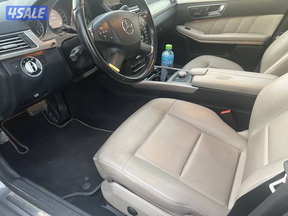 للبيع مودبل 2010حجم E300 صبغ وكاله ماعدا قطعه4