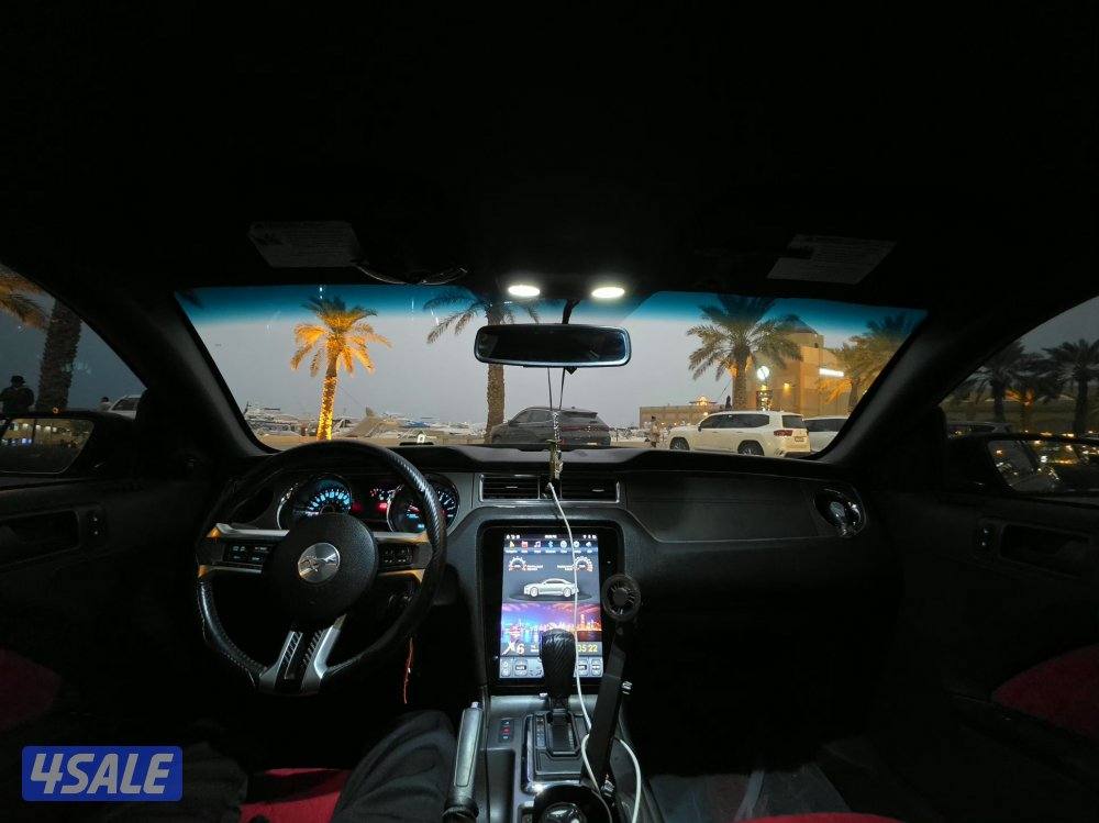 Ford Mustang 2014 - V6 / 155000 Miles5