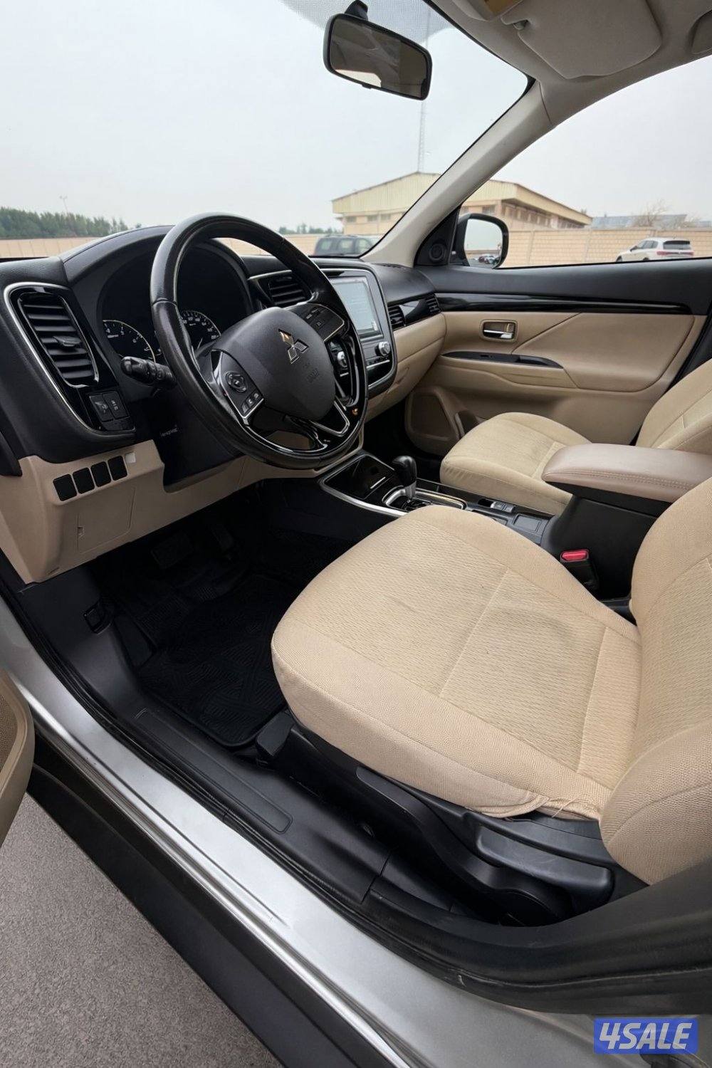 � للبيع ميتسوبيشي أوتلاندر 20228