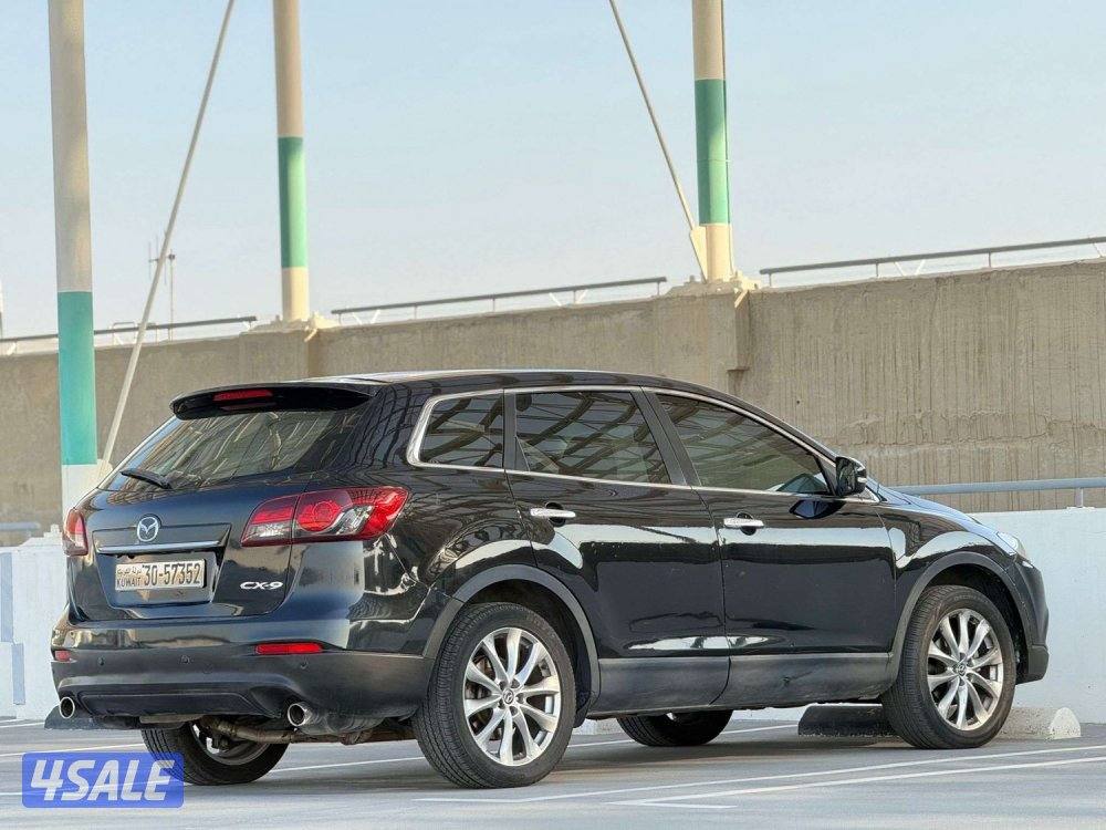 للبيع جيب مازدا بحالة وكاله3