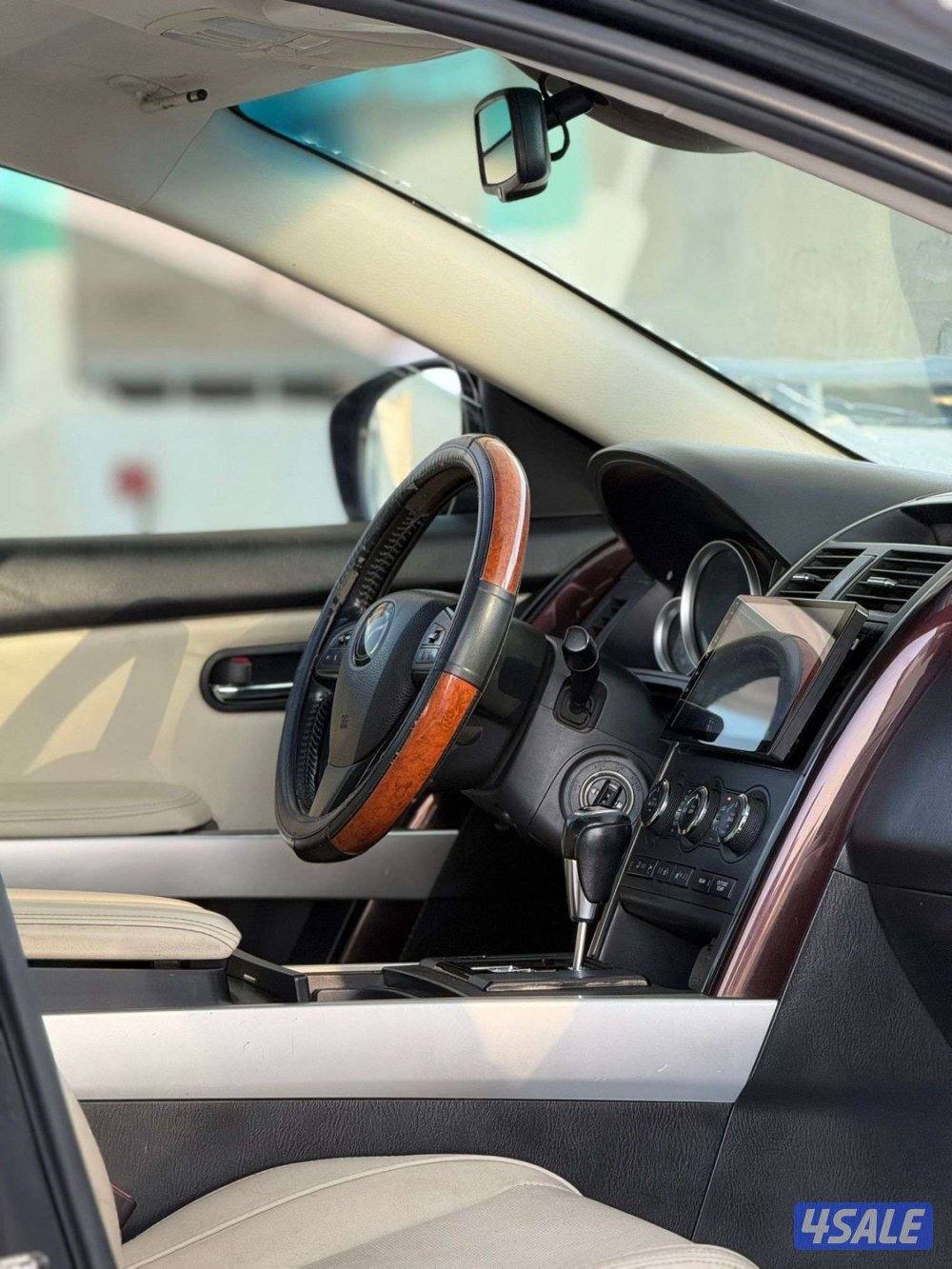 للبيع جيب مازدا بحالة وكاله5