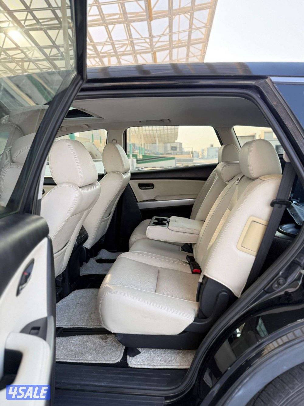 للبيع جيب مازدا بحالة وكاله7