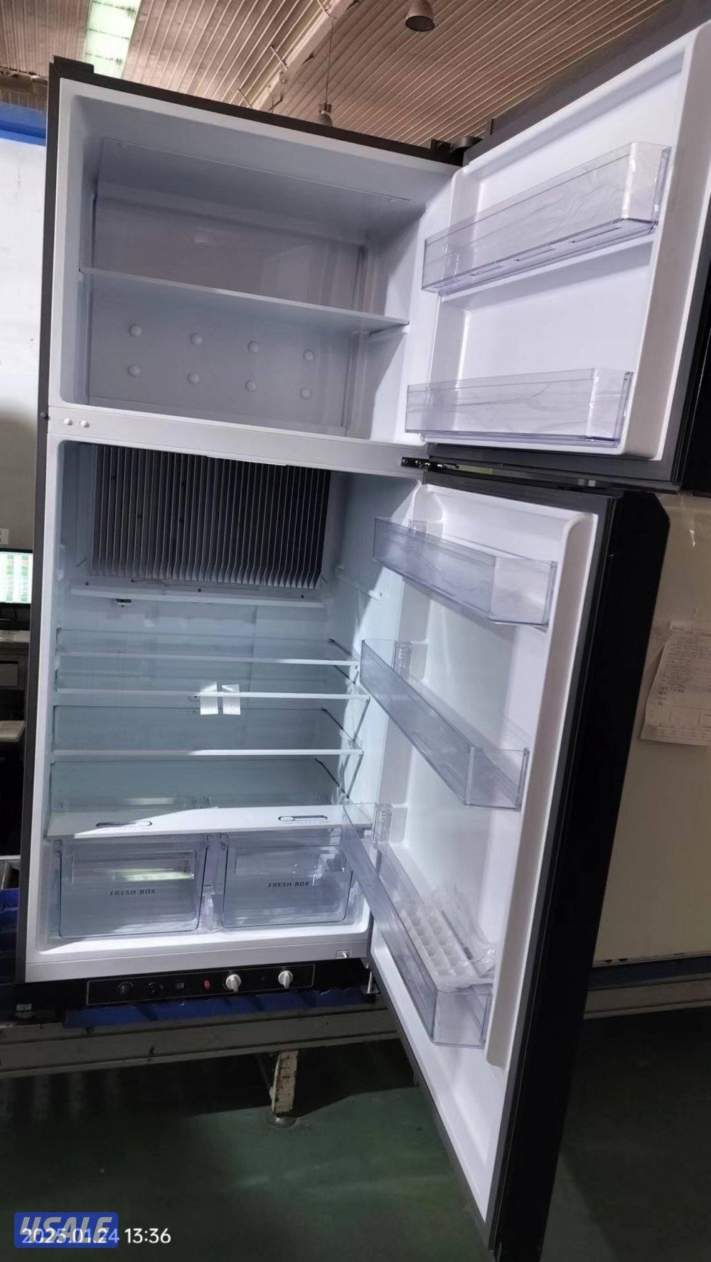 للبيع ثلاجات  غاز وكهرباء8