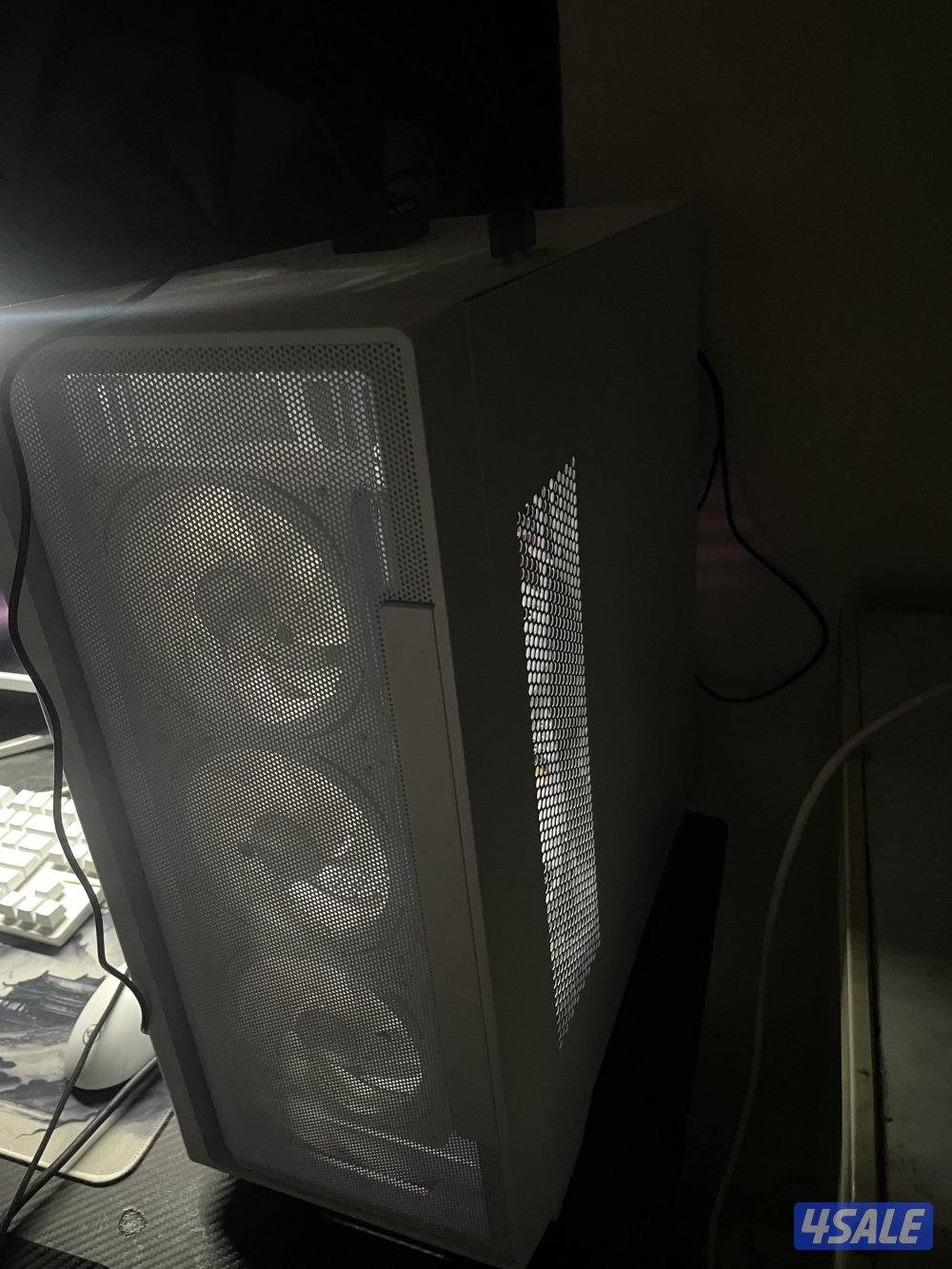 بي سي قيمنق كرت 4060معالج اي فايف جيل 12. 16جيجا رام8