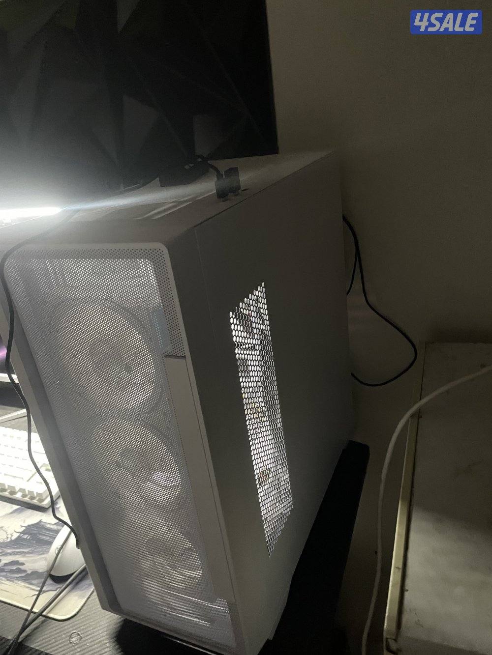 بي سي قيمنق كرت 4060معالج اي فايف جيل 12. 16جيجا رام9