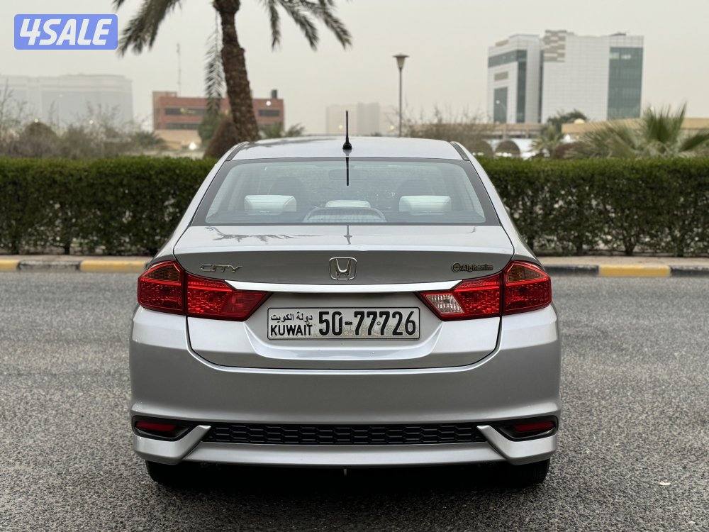 هوندا سيتي موديل 2019 بحاله الوكاله شرط الفحص9
