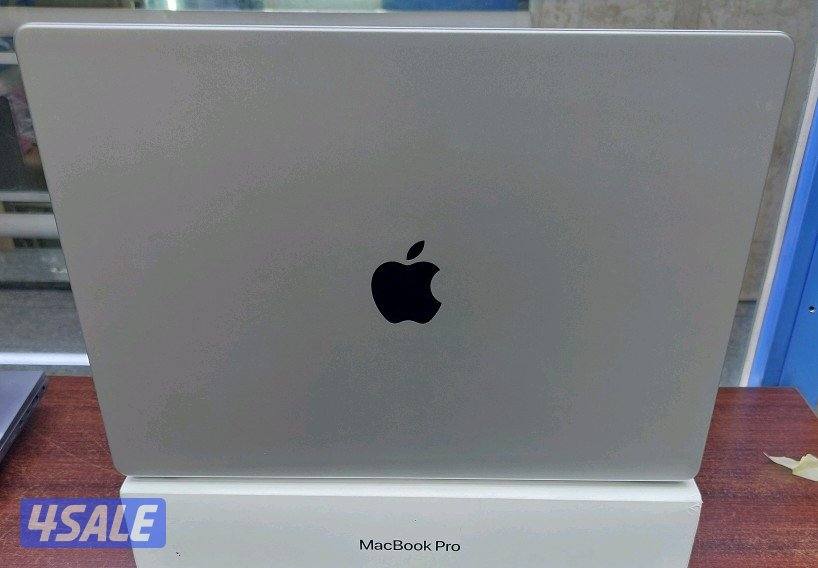 للبيع ماك بوك برو 16 شاشة 512 SSD رام 16 GB كالجديد مع شاحن وشنطة ماوس1
