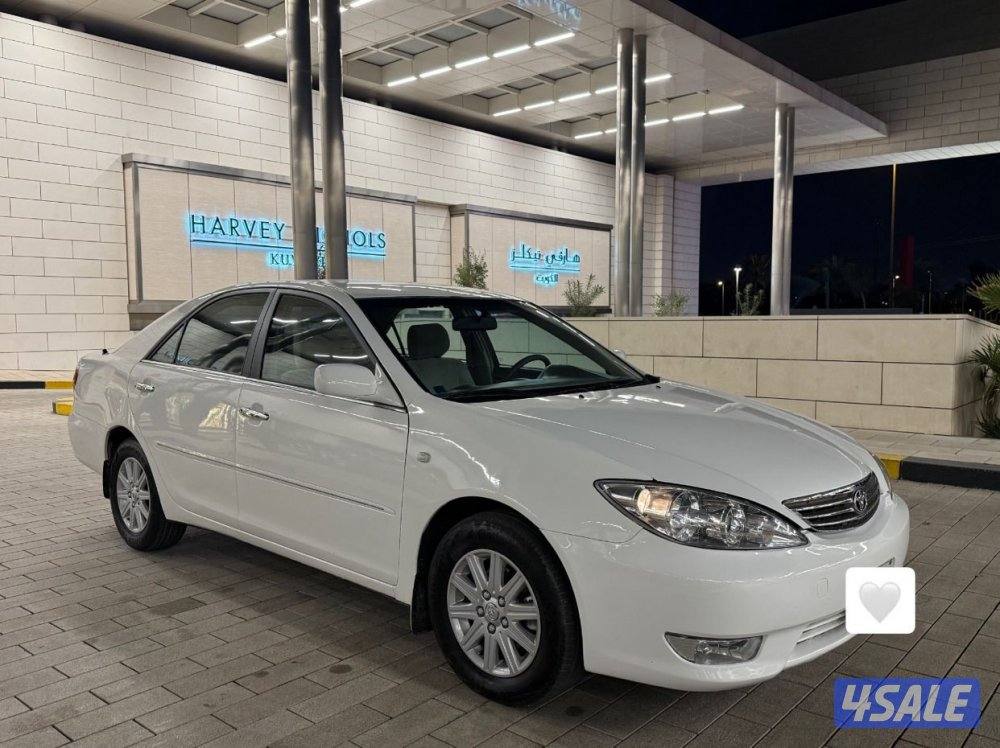 للبيع تويوتا كامري موديل2006 اربعه سلندر0