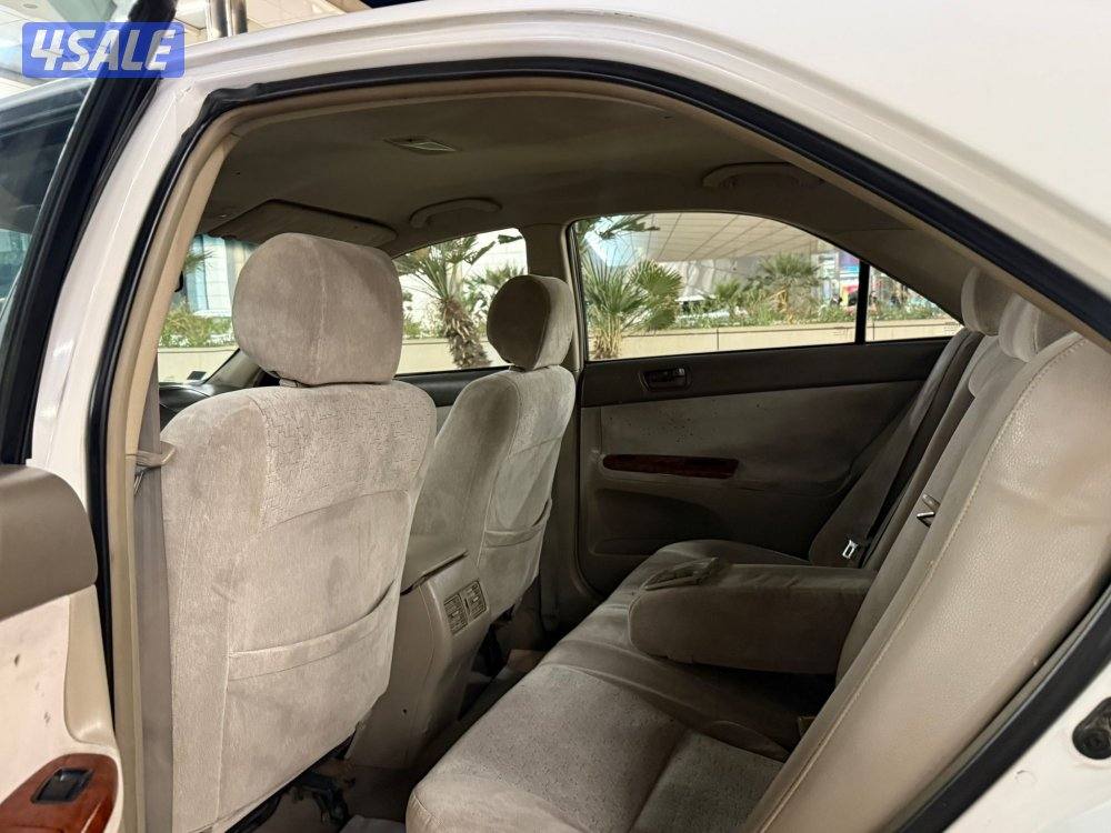 للبيع تويوتا كامري موديل2006 اربعه سلندر6